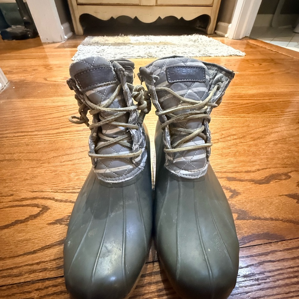 Sperry Gray Quilted Duck Boots with Lace-Up Closure
